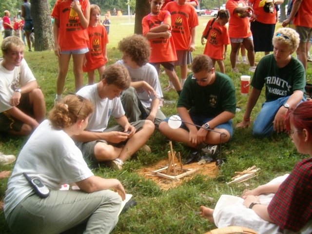 camp_bananas_pets_balloon_signatures_134