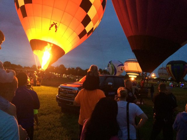 2016 Balloon Glow